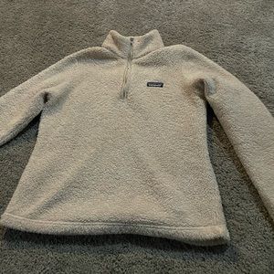 Light pink Patagonia pullover